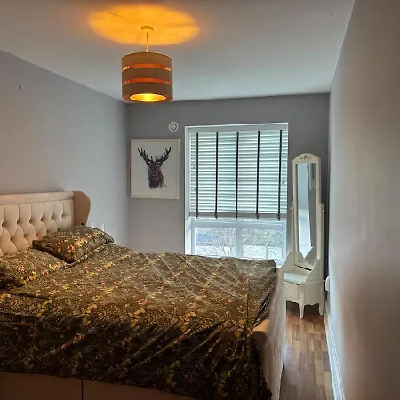 3 Bed In Eden Gate, *