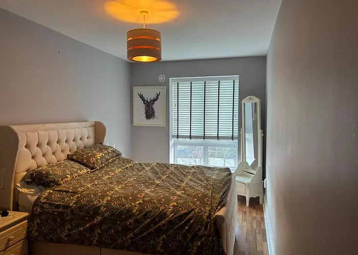 3 Bed In Eden Gate, *